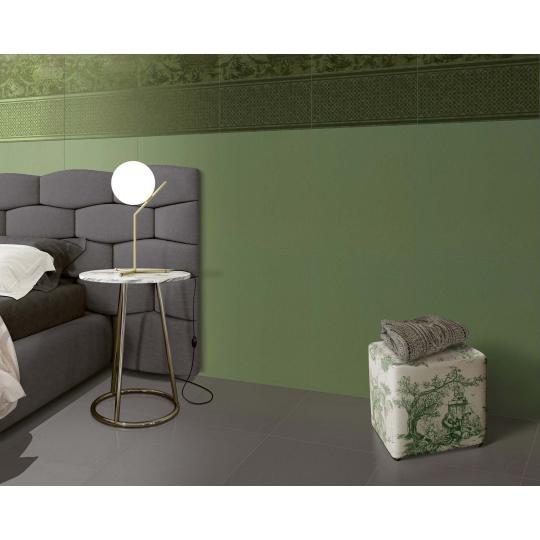 zold kezzel festett hatasu fali csempe paraszthaz videki rusztikus vintage oliva zold terasz fagyallo furdoszoba jarolap csempe.jpg